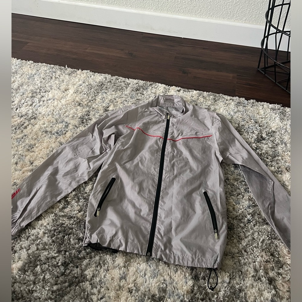 Windbreaker jacket